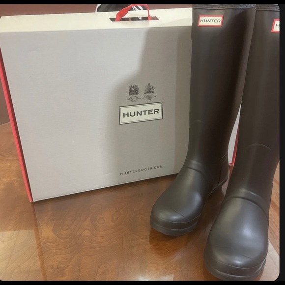 Hunter Boots - Picture 1 of 2